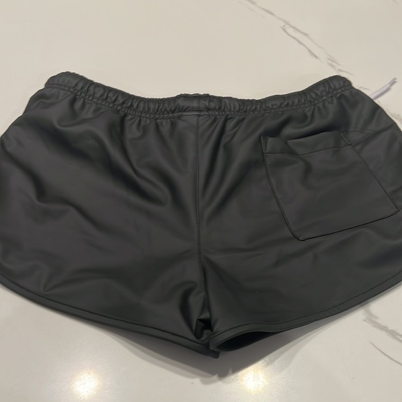 Brand new barcode shorts - Picture 2 of 2